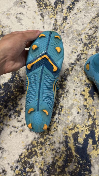 Adidasi de fotbal nike mercurial culoare albastru marimea 42,5