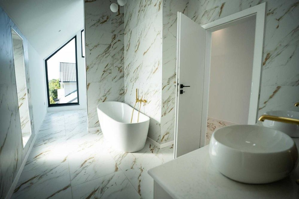 Vila premium cu piscina , tehnologie smart, supraveghere video