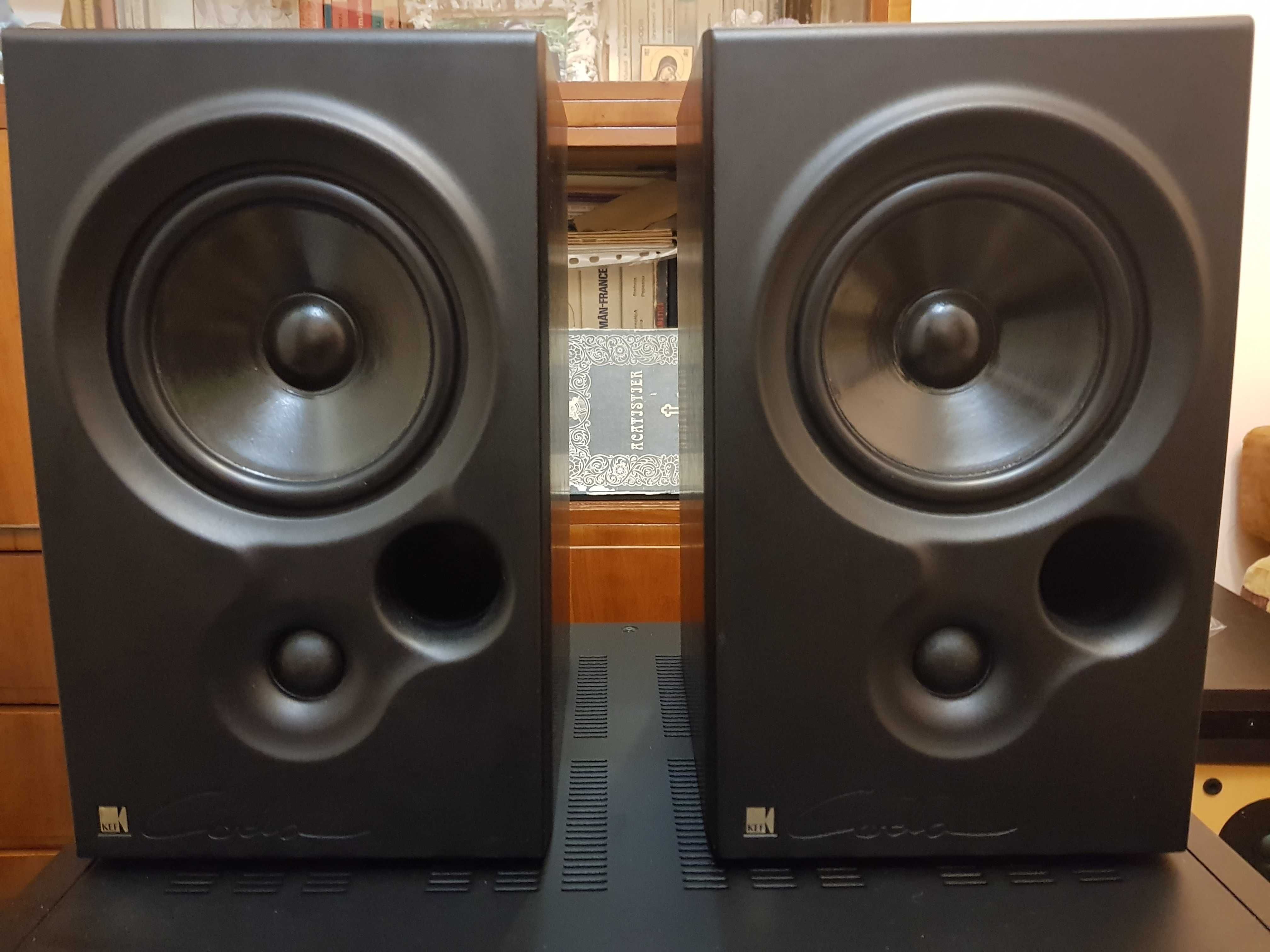 Boxe KEF Q15 + CODA 8 + CODA 7