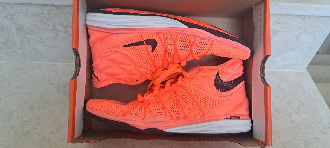 Nike DUAL FUSION 36,5 номер