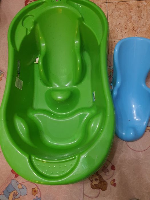 Vind covatica cu tot cu suport de vana  pt bebe