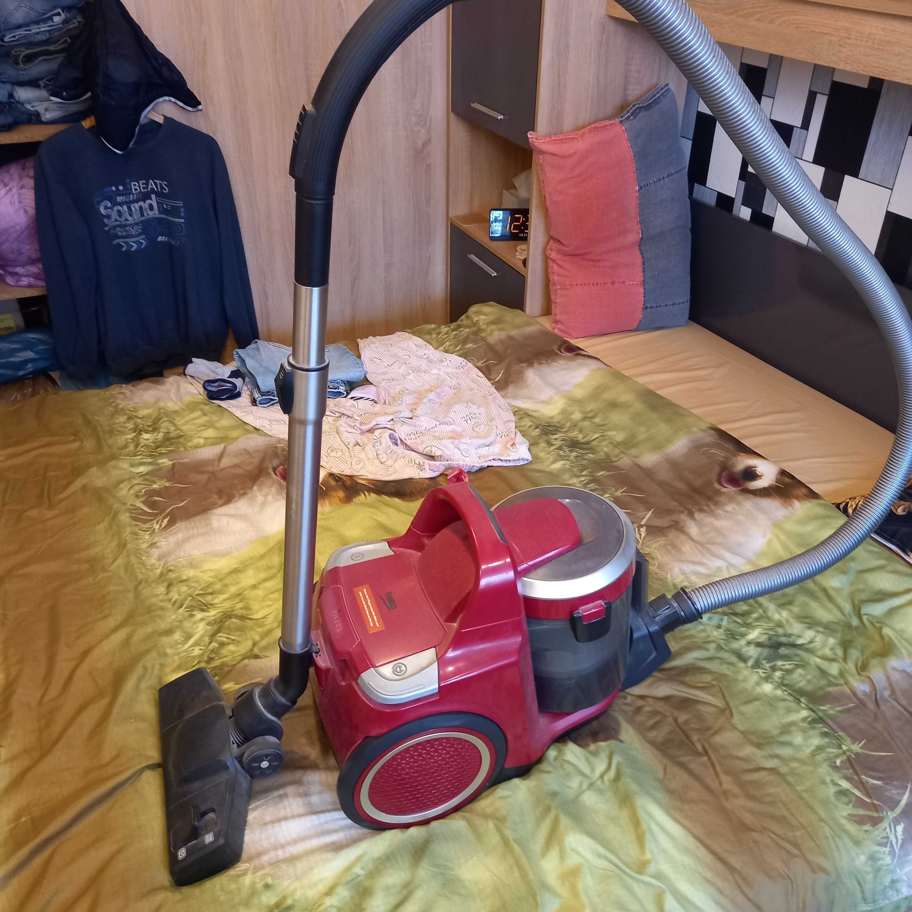Vind aspirator filtrare apa aproape nou.