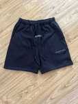 Pantaloni Essentials
Mărime: M
Culoare: Alb
St