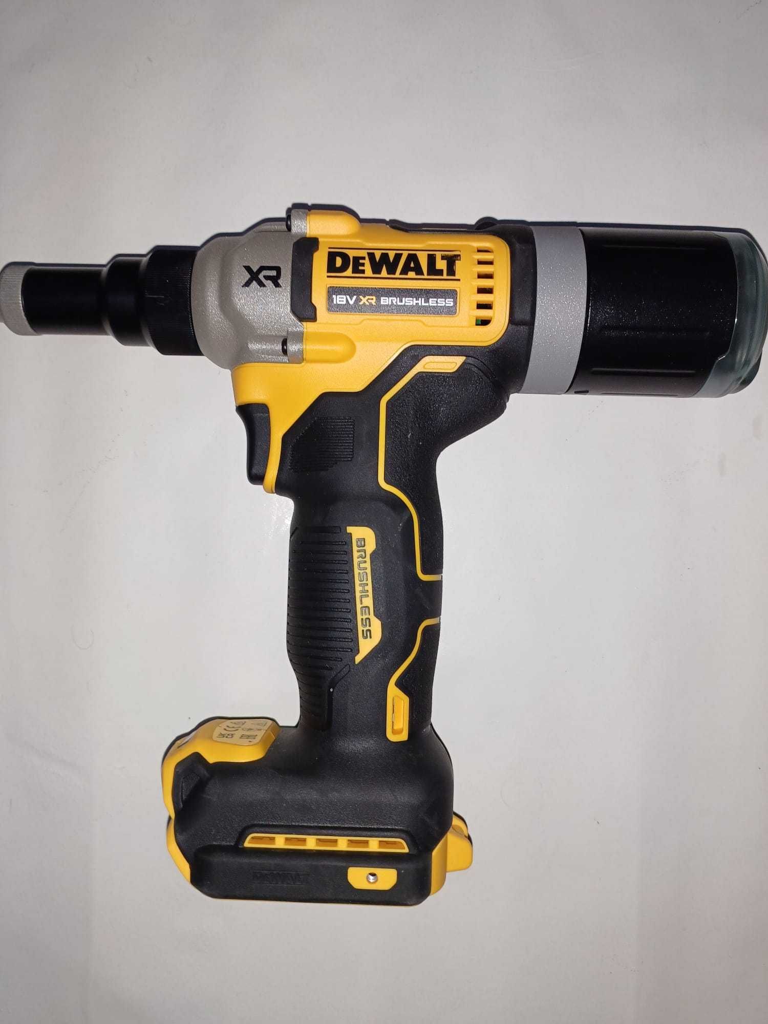 Pistol popnituri dewalt dcf403 și dcf414