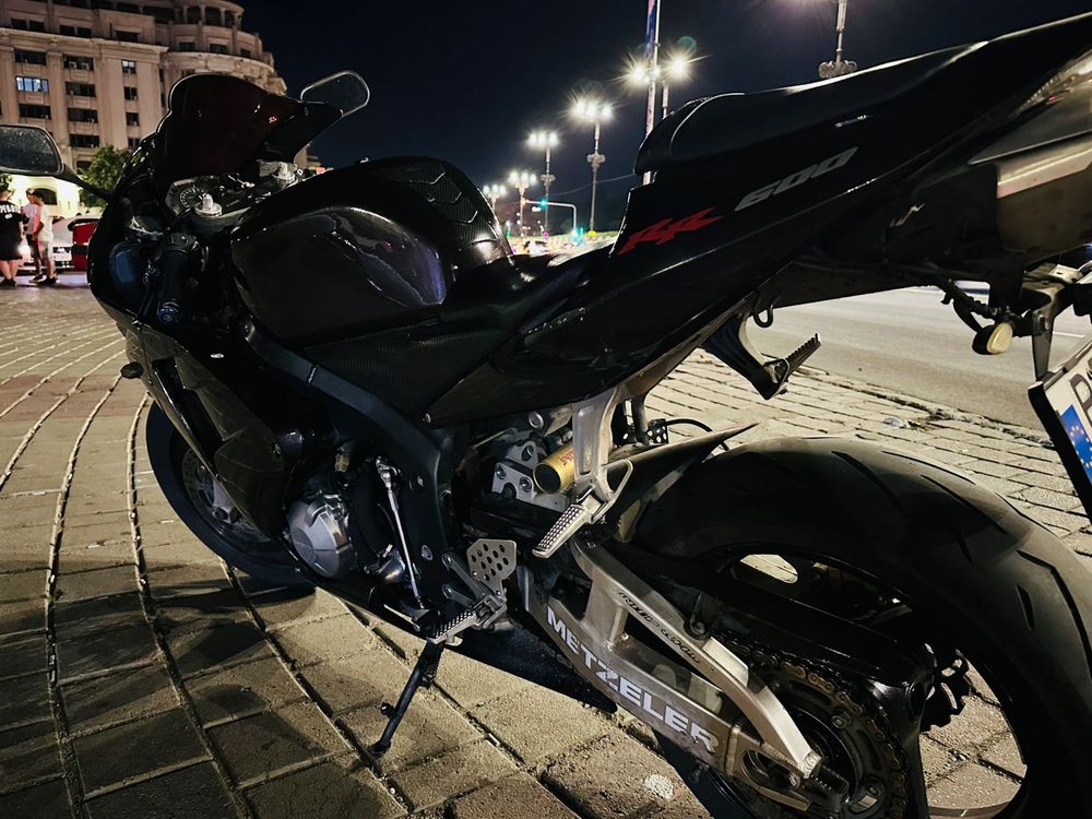 Vand honda cbr 600 rr 2004