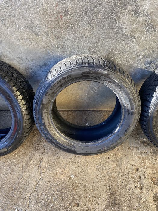 Anvelopa de Iarna 215/55/16