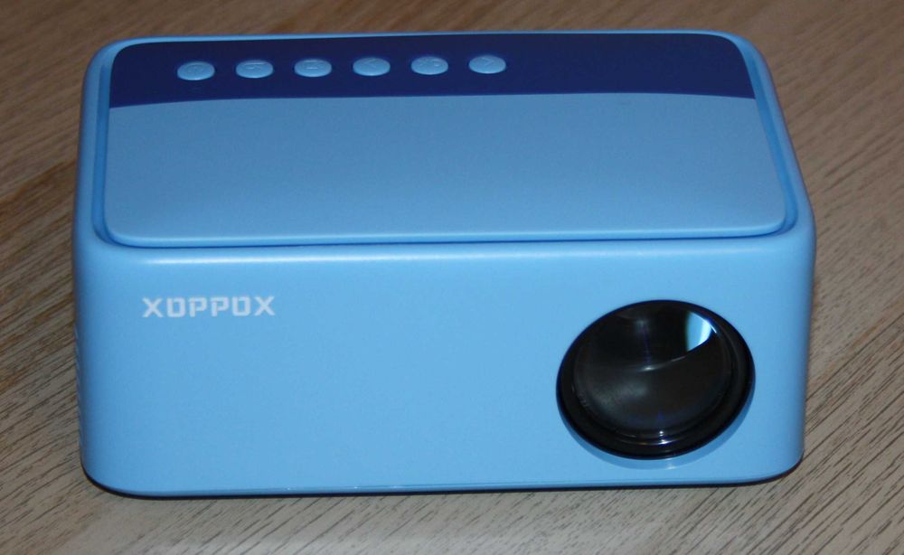 НОВ LED проектор XOPPOX с HDMI. Подходящ за подарък!