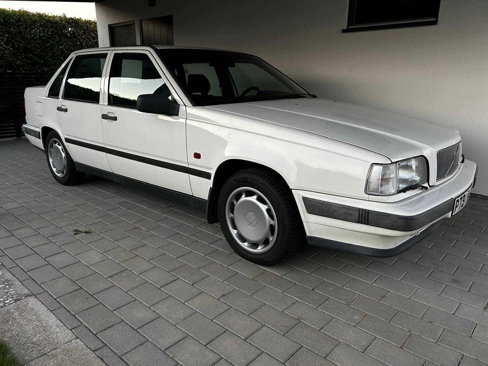 Volvo 850 din 1992 - vehicul istoric - oldtimer