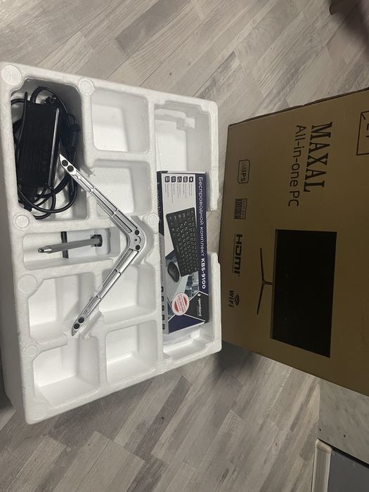 Моноблок MaxiCom