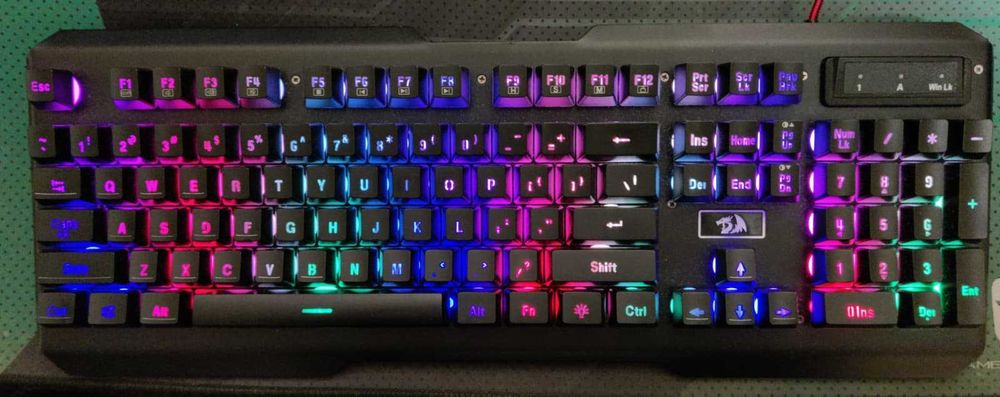 Tastatura Redragon Centaur Gaming Iluminata USB Rezistenta la apa