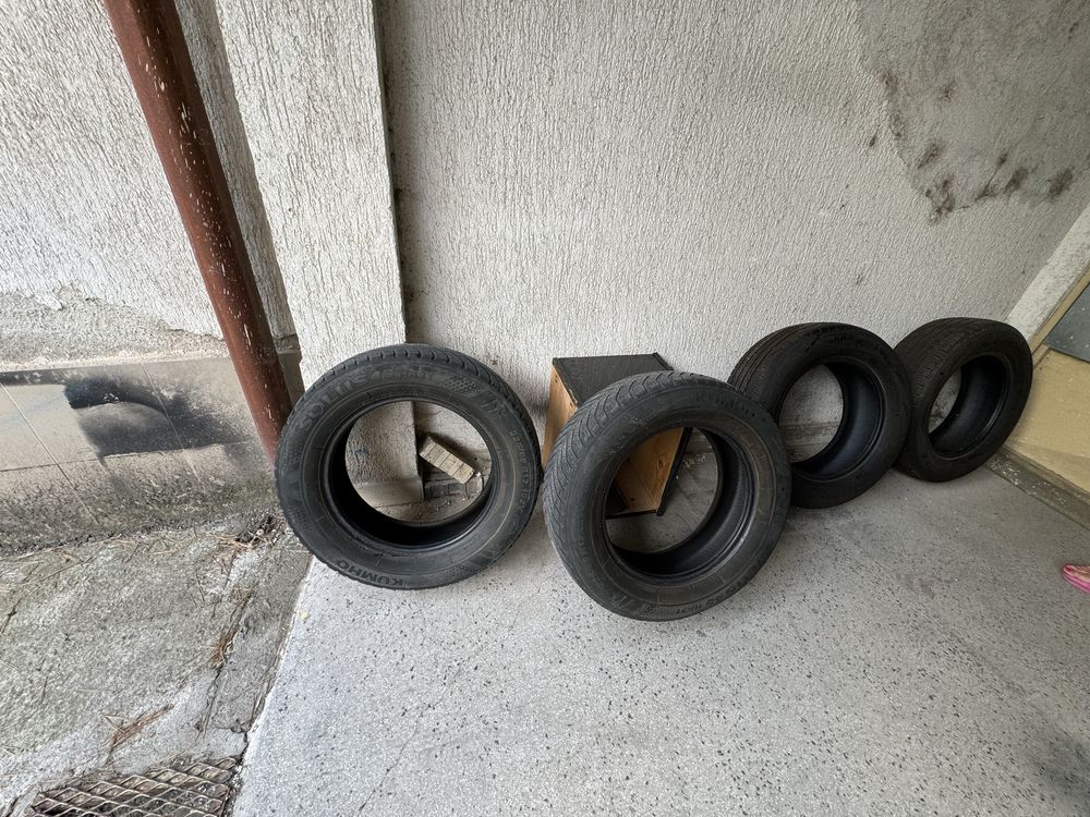 225/65R17 Продавам гуми