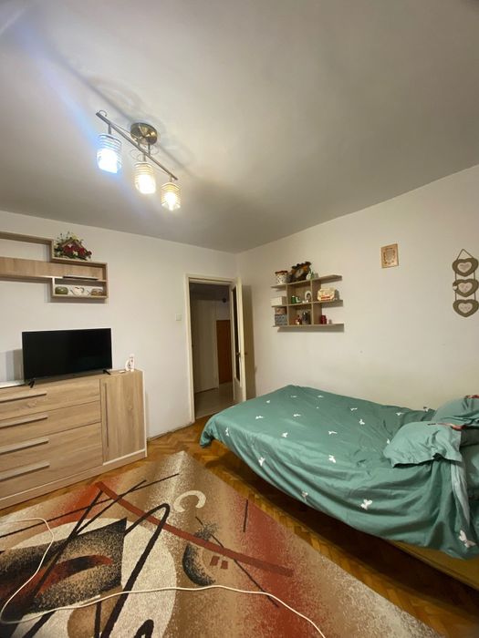 Apartament 2 camere + bucătărie, baie și balcon