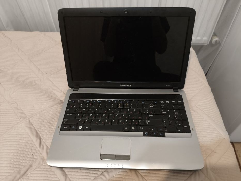 Ноутбук Samsung rv508