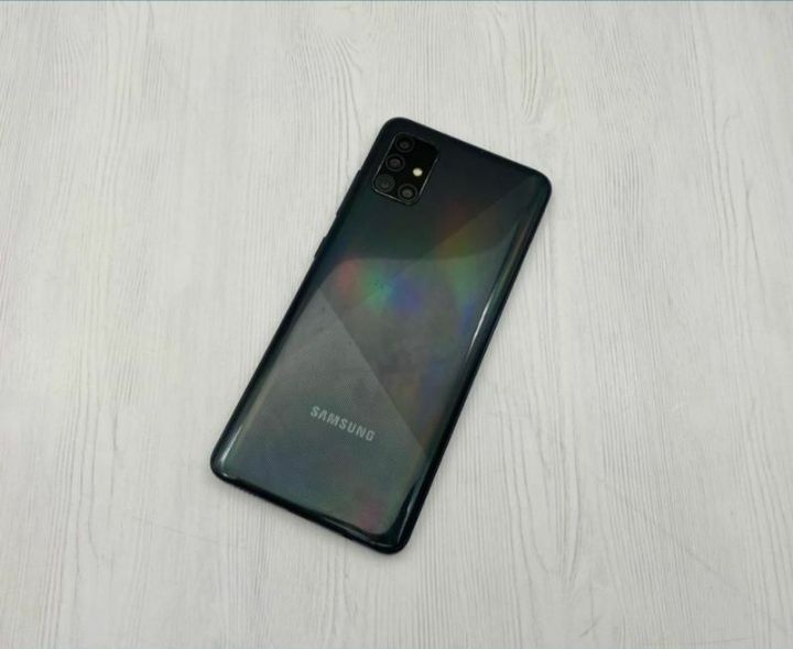 Samsung A51 128/6gb срочно сатамын