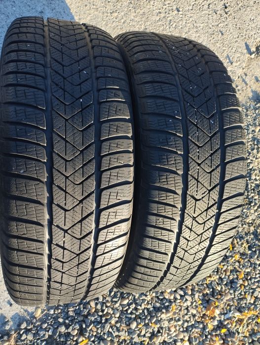 2 buc 225 60 17 Pirelli iarna