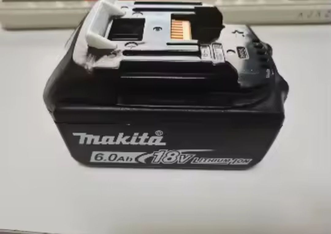 Baterii  LI Ion HOBBY pentru scule MAKITA ,18 V. de 5 și de 6  amperi