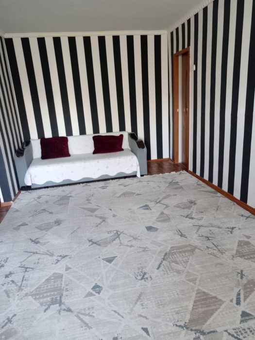 Сдается 2 комн кв на 2 этаже