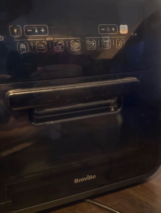 Friteuza cu aer cald Breville Airfryer