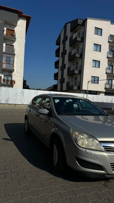 Opel Astra H/2008/1.9 CDTI/ 185.000KM.