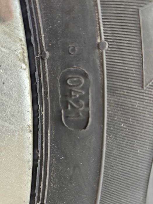 Джанти 5x114.3 16 с гуми 215 70 16 Дачия дъстър