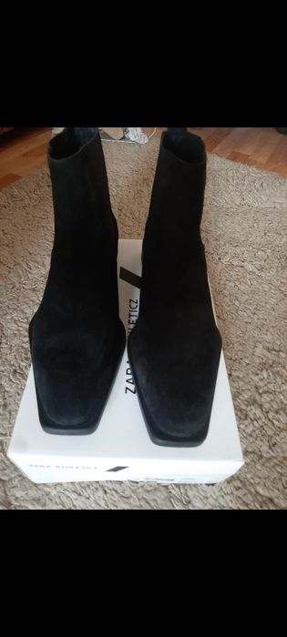 Ghete Zara model Lous Vuitton 40,piele intoarsa