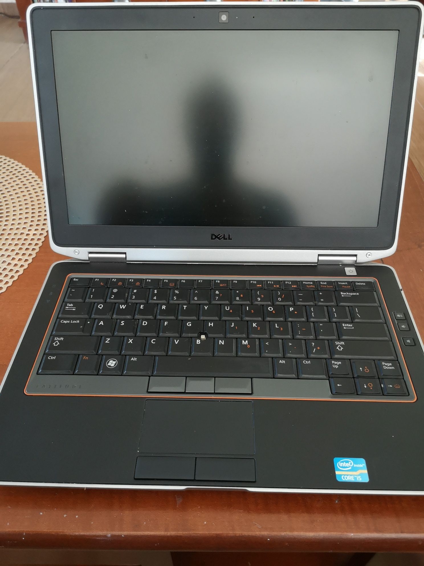 Laptop Dell Latitude E6320, intel I5, 8GB ram, SSD 128GB, impecabil