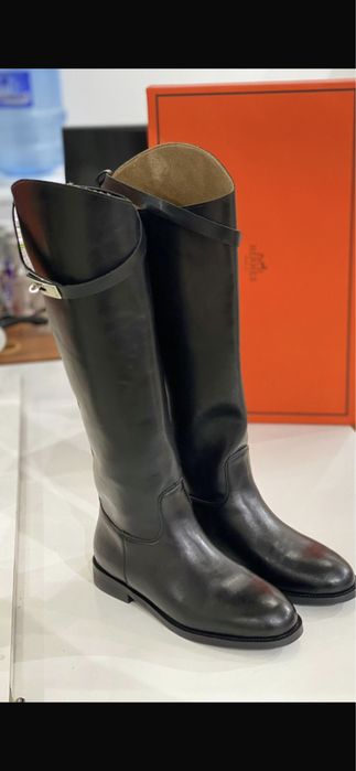 Кожаные сапожки до колена