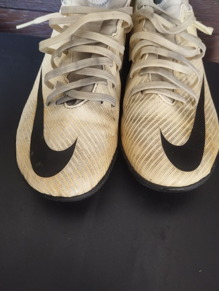 Детски футболни обувки Nike mercurial 38 номер