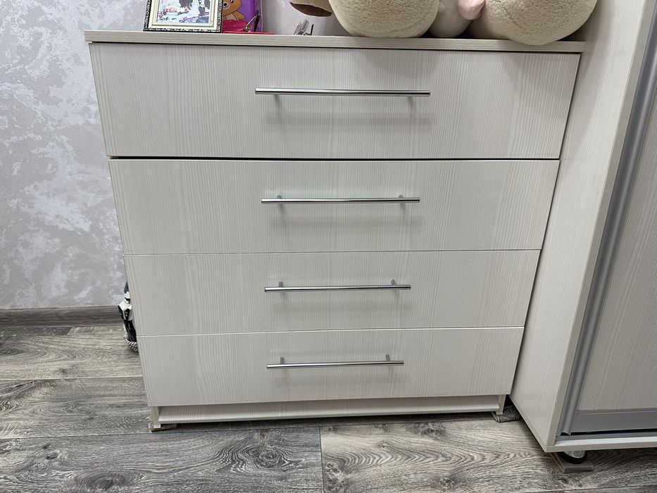 Продам комод срочно