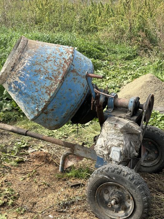 Продам бетономешалку