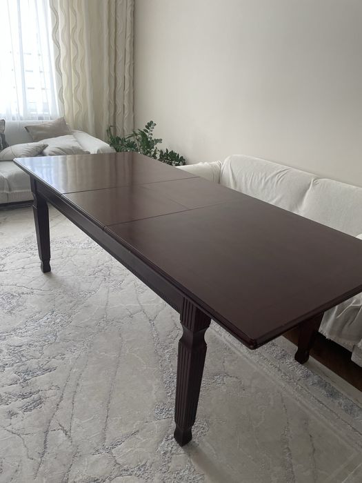 Продам обеденный стол