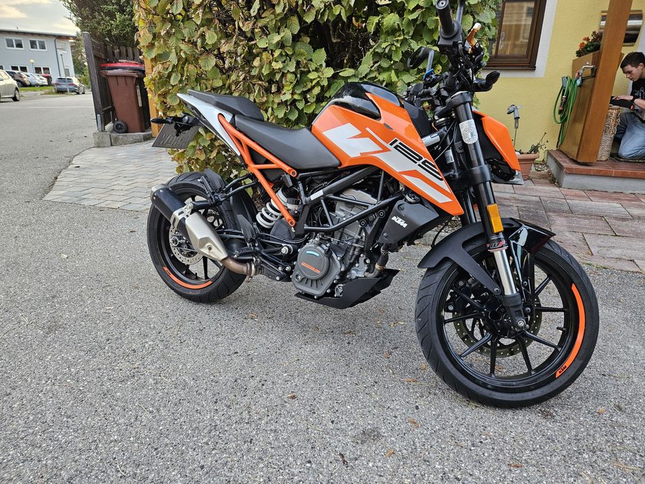 KTM DUKE и KTM RC  125 куб. Първи собственик! AKRAPOVIC!