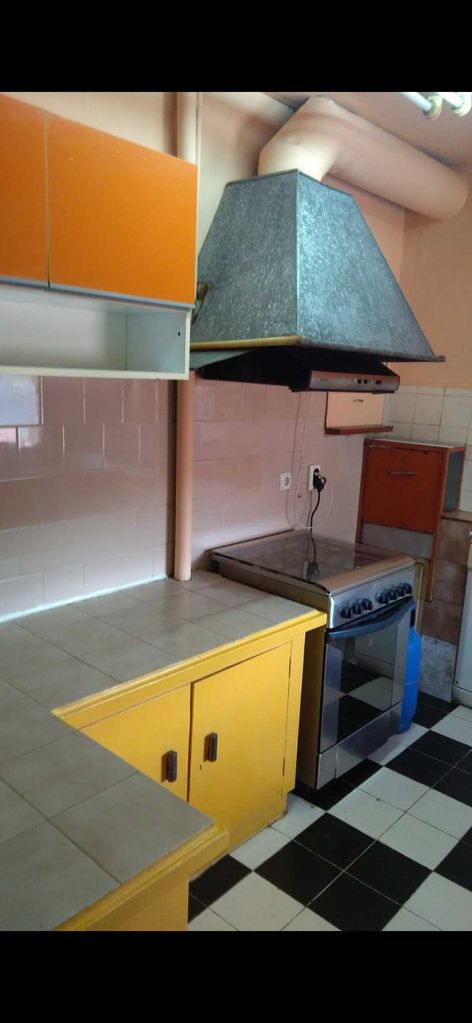 Дава се под наем Двустаен апартамент в Банкя - 80 кв.м за 561 € - Снимка #2
