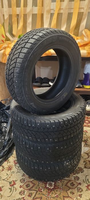 R 14 шипы новые комплект