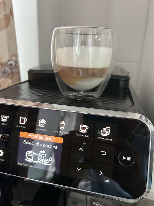 Espressor automat Philips seria 4300 Ep4349/70, lattego, 8 bauturi