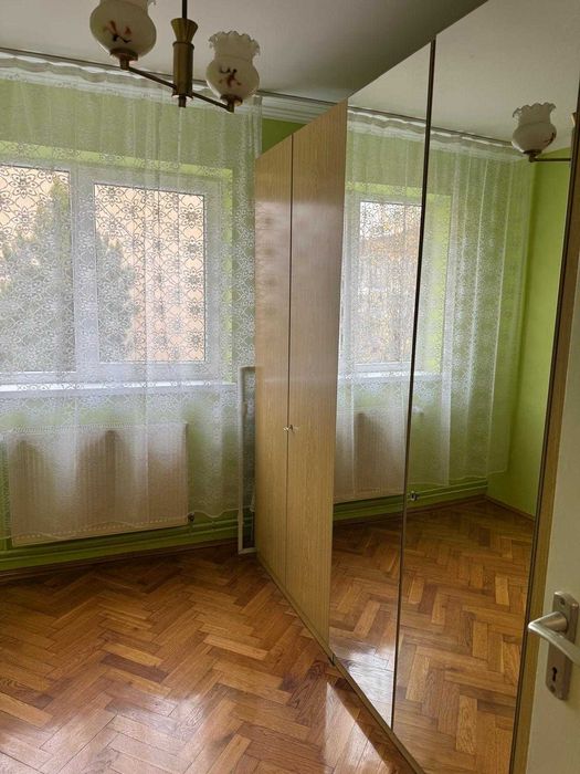Apartament 4 camere semidecomandat, ultracentral în Deva
