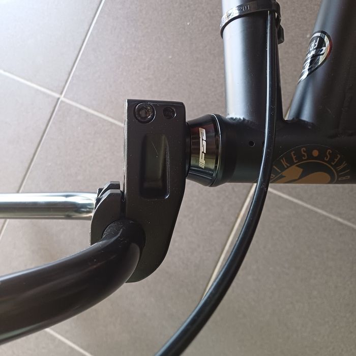 Vând bicicleta bmx Forecaster 2023