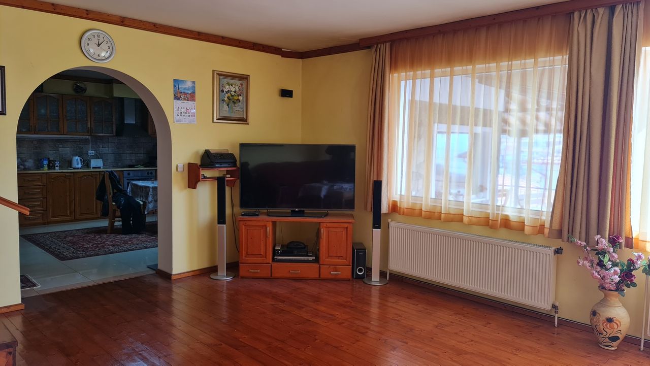 Продава се Къща в Балчик - 600 кв.м за 500 €/кв.м - Снимка #4