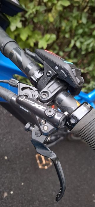 Bicicletă electrica carbon Cube acționteam 2023