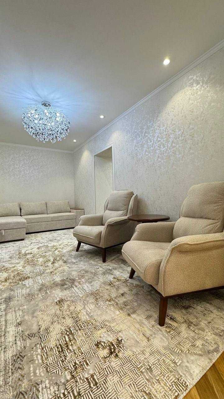 Мирзо Улугбек Ц1