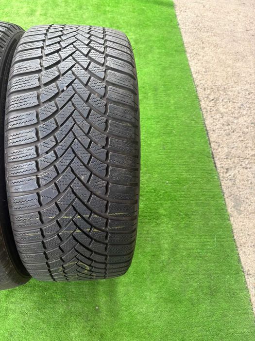 Anvelope Iarna Bridgestone 235/45/18