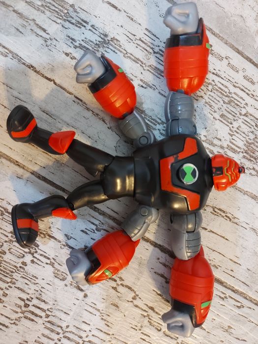 Бен тен Ben 10Omni-KIX armor Four Arms (Четириръкия)