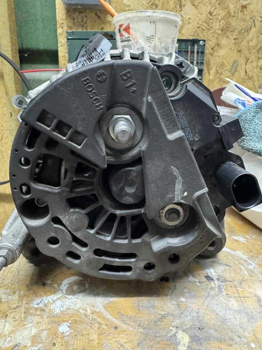 Алтернатор за Volkswagen Passat B5