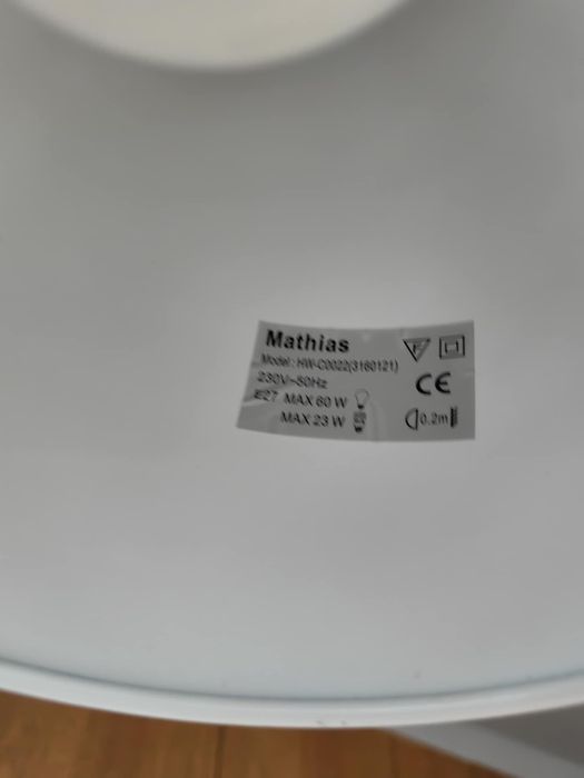 Лампи, плафони, лунички, спотове за таван