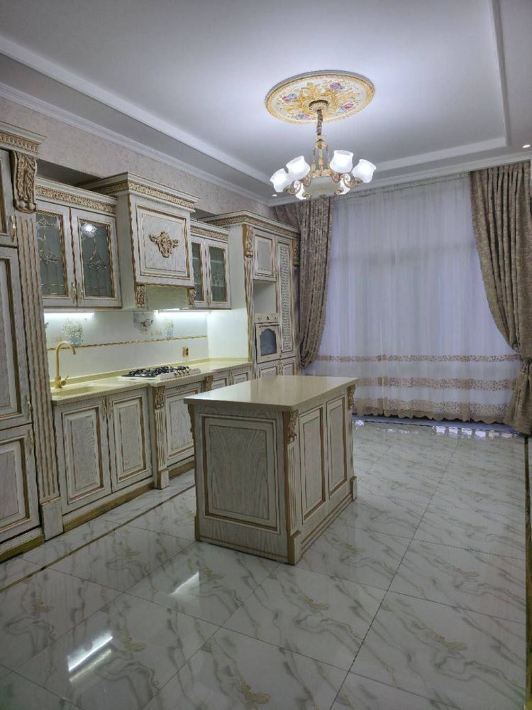 Продаётся 4х кв. ЖК Дархан, 130м2, (дуплекс),Мирзо-Улугбекский район.