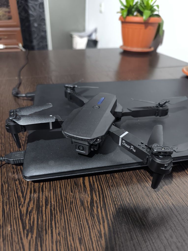 Дрон fpv E88 hd camera wifi