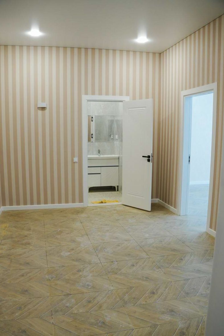 Квартира новостройка,  4 комнаты + веранда, общая площадь 121 кв.м.