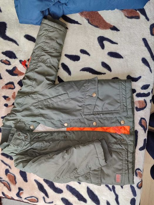 Куртки детские от 700 тг