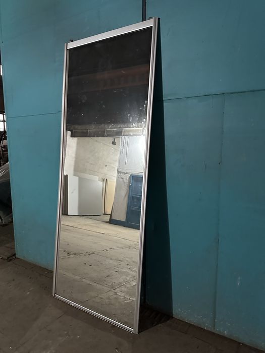 Продам зеркальные раздвижные двери!