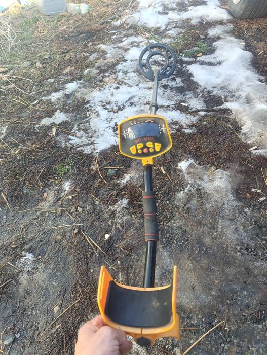 Продам металлоискатель